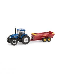 ERTL REPLICA 1/64 New Holland T6.1/165 with V-Tank Spreader, 13951