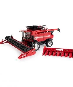 ERTL REPLICA 1/64 CASE IH 7150 Combine with Corn & Grain Heads, 44243